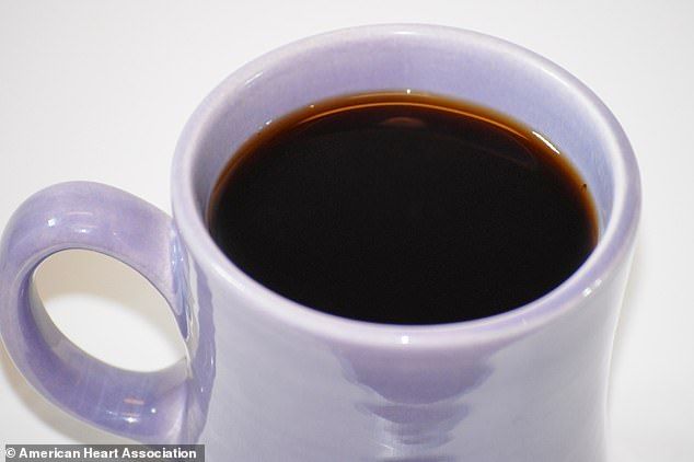 تناول القهوة يقلل من مخاطر الإصابة بأمراض القلب