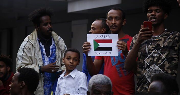 ناشطون سودانيون من بيروت