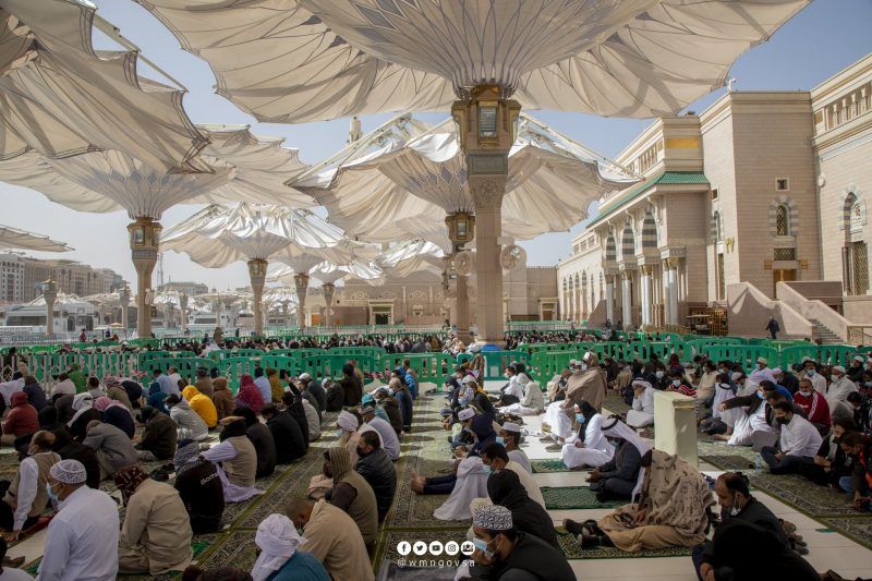 خطيب المسجد النبوي : ترفقوا بالعجزة والمرضى وذوي الاحتياجات وأعينوهم - المواطن