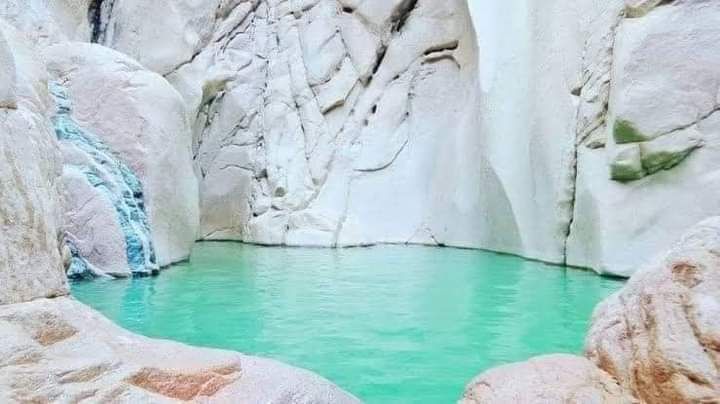وادي الوشواش حمام سباحة طبيعى اكتشفه البدو فى نويبع (5)