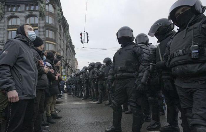 أبعاد استخدام المراهقين في احتجاجات غير قانونية في روسيا