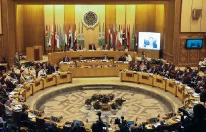وزراء الخارجية العرب يعقدون اجتماعا تشاوريا قبيل بدء اجتماعهم الطارئ