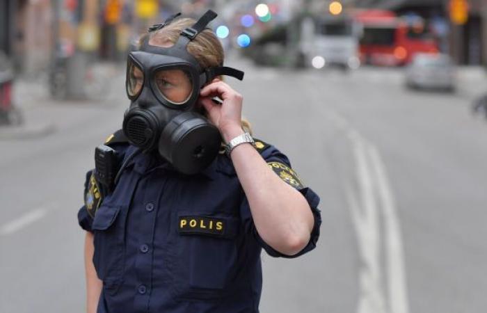الشرطة السويدية تفض مظاهرة ضد قيود كورونا في ستوكهولم