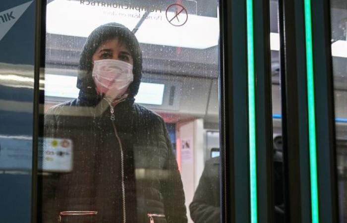 مترو موسكو يحضر مفاجأة للمسافرين بمناسبة "كذبة نيسان"