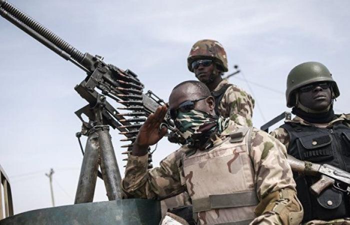 مقتل 16 جنديا نيجريا في هجوم مسلح على وحدة عسكرية غرب البلاد