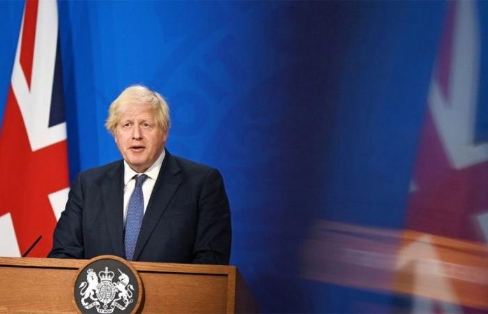 بريطانيا تجري محادثات مع طالبان بشأن الخروج الآمن من أفغانستان