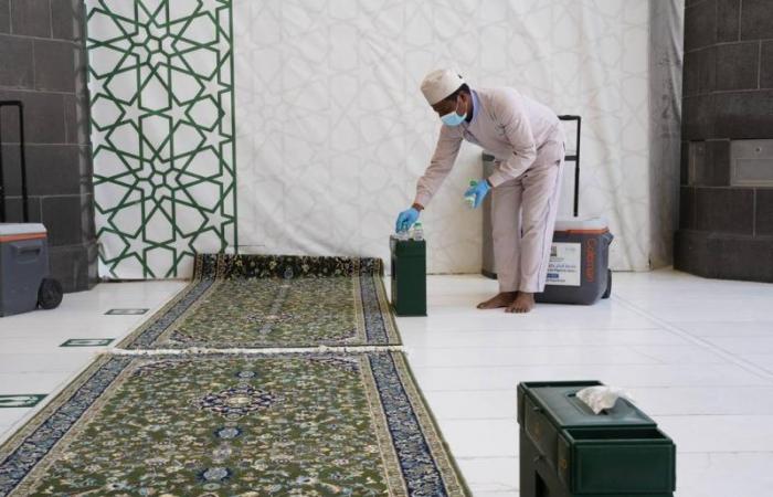 رئاسة الحرمين ترفع الاستعدادات وتخصص 4000 عامل لغسيل وتعقيم المسجد الحرام