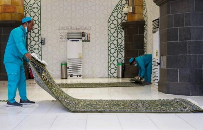 رئاسة الحرمين ترفع الاستعدادات وتخصص 4000 عامل لغسيل وتعقيم المسجد الحرام