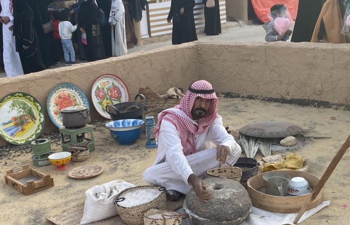 شاهد حياة البدو قديما فى "البيت الشتوى".. أكلات وعادات تراثية.. صور و فيديو