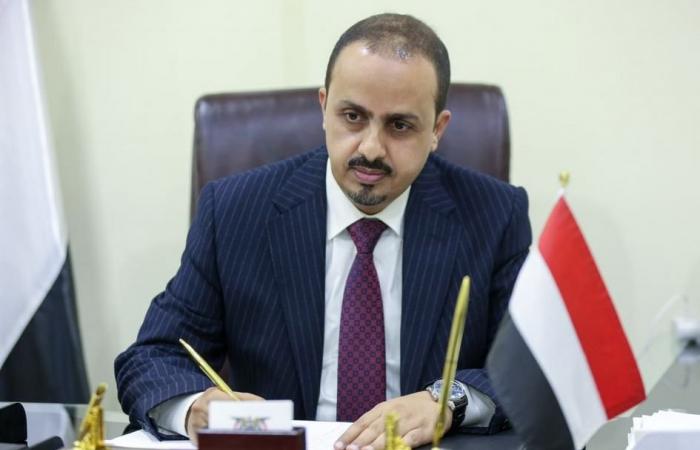 الإرياني: ميليشيا الحوثي سبب تعطيل أول رحلة طيران من مطار صنعاء