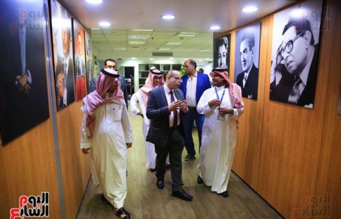 أكرم القصاص يستقبل عددا من رؤساء الصحف السعودية داخل صالة تحرير اليوم السابع
