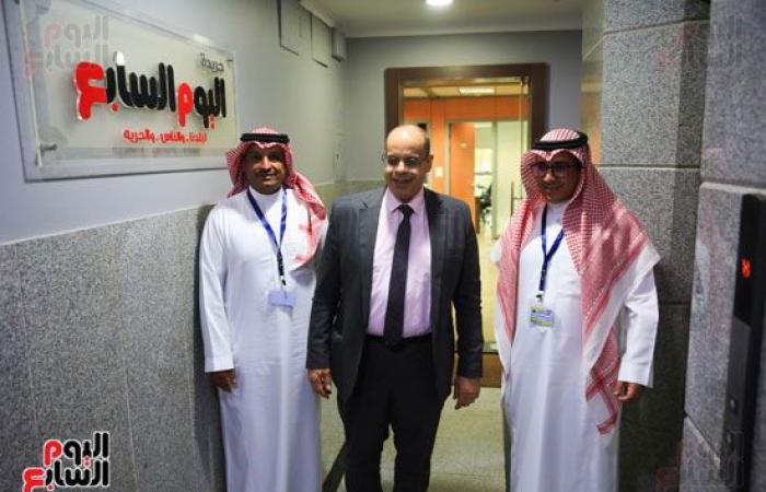 أكرم القصاص يستقبل عددا من رؤساء الصحف السعودية داخل صالة تحرير اليوم السابع