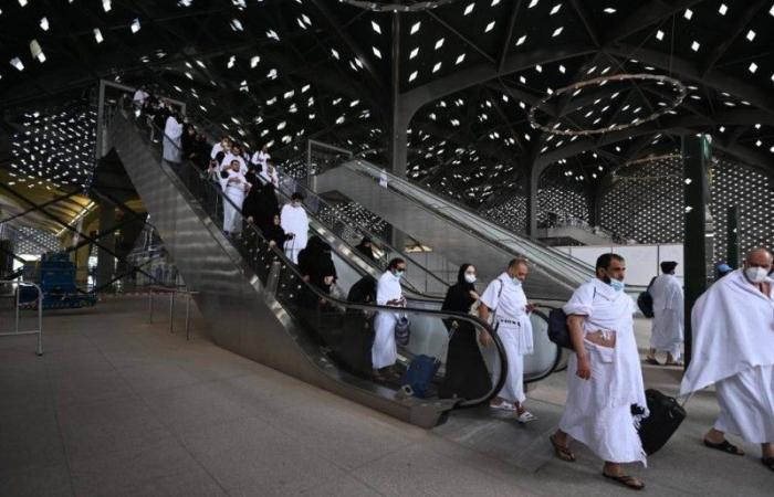 80 رحلة لنقل الحجاج بين مكة والمدينة يومياً عبر 35 قطاراً