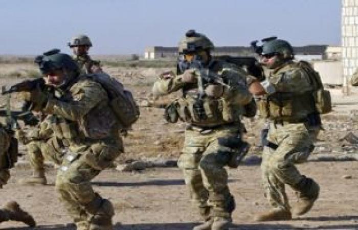 القوات العراقية تعتقل عنصرين من تنظيم داعش الإرهابي