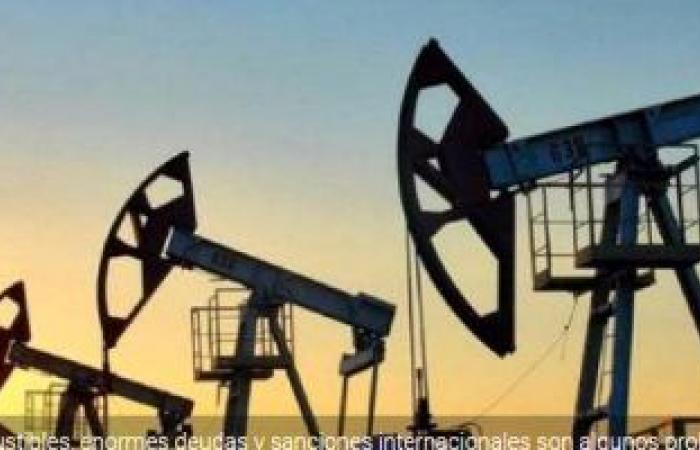 عمليات السحب من المخزونات المتراكمـة.. أسباب تراجع أسعار شحن النفط الخام 2021