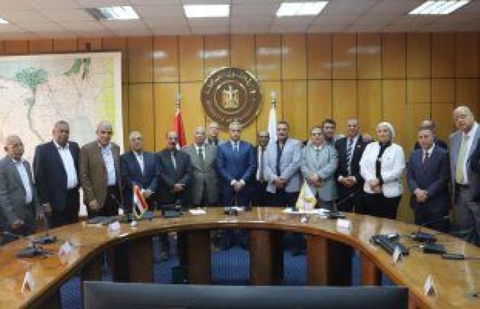 وزير القوى العاملة يستقبل وفد "عمال مصر" للتنسيق بشأن مؤتمر العمل العربى