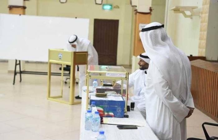 وسط تشديدات أمنية.. الكويتيون يختارون ممثليهم في مجلس الأمة