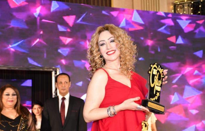 تكريم هدي وإيناس مكى وأبو الليف فى حفل "ملكات جمال العرب مصر ٢٠٢٢"