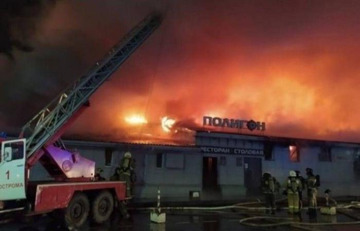 روسيا: 13 قتيلاً جرّاء حريق في مقهى بمدينة كوستروما