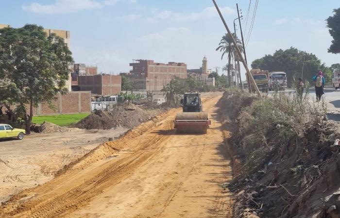 طريق طراد النيل.. أعمال تطوير بطول 2.5 كم وتكلفة 20 مليون جنيه لخدمة 6 قرى