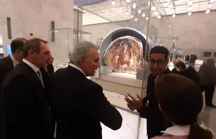 وفدان رفيعا المستوى من اليونان وقبرص يزوران متحف الحضارة