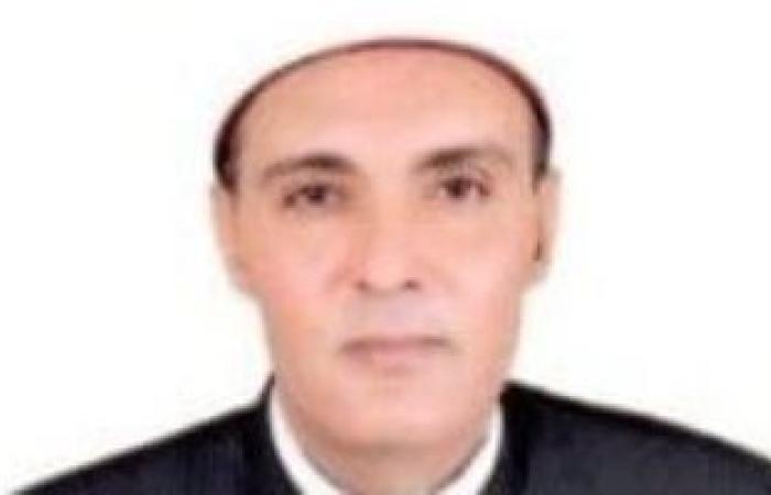 وزير الأوقاف يصرف 100 ألف جنيه لإمام مسجد لفوزه بجائزة المحفظ المثالى
