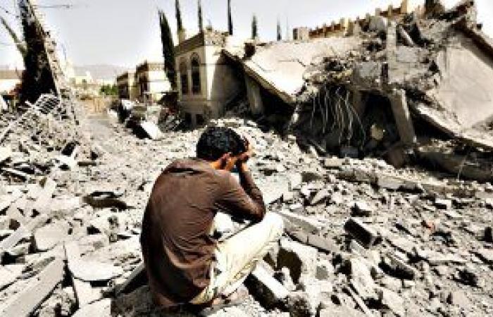 "الرئاسى اليمني" يبحث سبل مواجهة هجمات الحوثيين على المنشآت النفطية