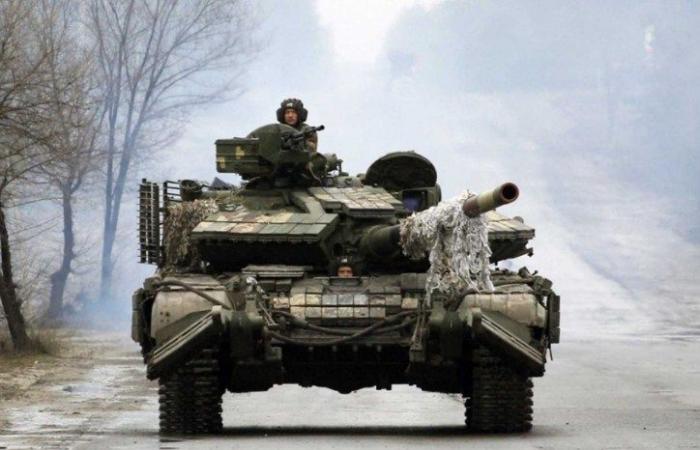 روسيا: مقتل 480 جنديا أوكرانيا خلال 24 ساعةالأحد 12/فبراير/2023 - 03:05 م
كشفت وزارة الدفاع الروسية في البيان الصادر عنها اليوم الأحد، أنها قواتها قضت على 480 جندي وكراني في عمليات قتال على 4 محاور في إقليم الدونباس، خلال ال24 ساعة الماضية.