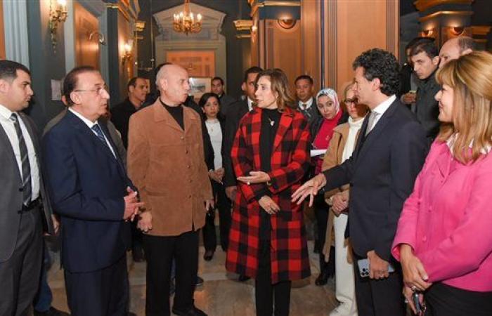 وزيرة الثقافة ومحافظ الإسكندرية يتفقدان مركز الحرية للإبداع بالإسكندرية للوقوف على سير العمل