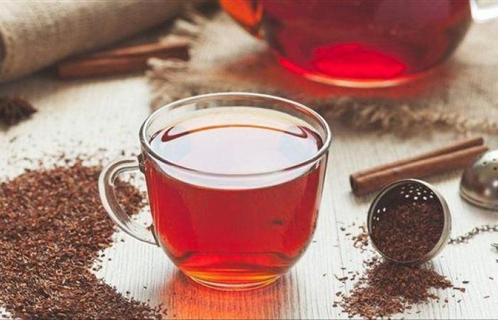 فوائد الشاي الأسود، يحمي من السكر ويساعد في إنقاص الوزنالأربعاء 01/مارس/2023 - 09:20 م
الشاى الأسود من أنواع الشاى الشعبية الشهيرة التى يعشقها المصريون كثيرا كبار وصغار، وعادة يتم تناوله عقب الطعام.