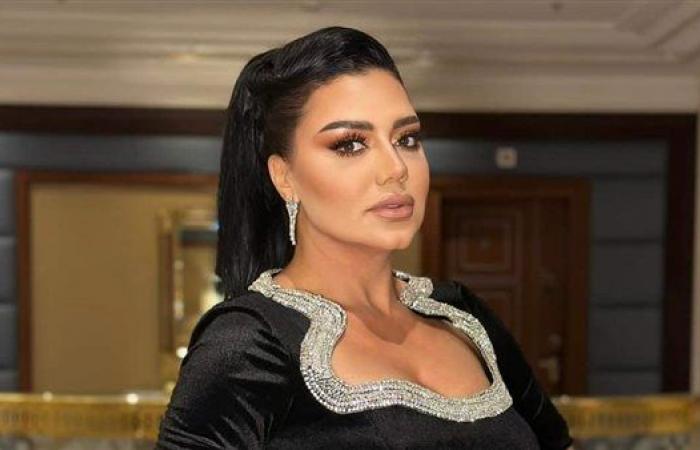 رانيا يوسف تعلق على ظهور الممثلة سلمى حايك بـ فستان دون بطانة