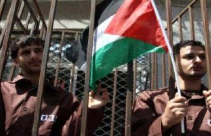 الأسرى الفلسطينيون يواصلون "العصيان" لليوم الـ19 ضد إدارة سجون الاحتلال