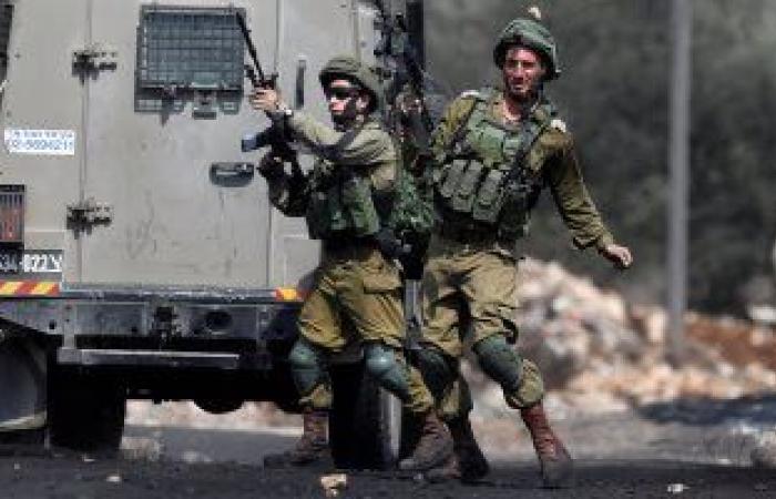 الاحتلال الإسرائيلى يعتقل فلسطينيا من غزة خلال مروره عبر حاجز بيت حانون