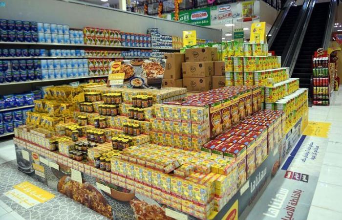 إقبال متزايد على أسواق المدينة المنورة لشراء السلع الغذائية استعدادًا لرمضان