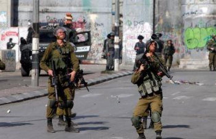 الاحتلال يصادر فرحة الفلسطينيين برمضان بنزع زينة الشهر الكريم من القدس