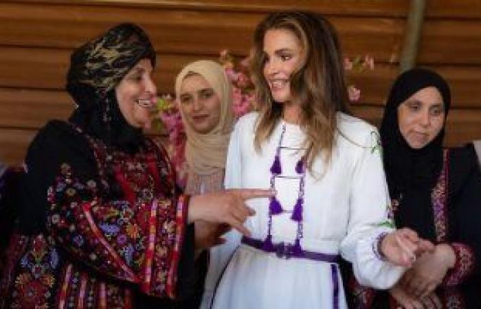 "إيه اليوم الحلو ده".. هكذا احتفلت الملكة رانيا بعيد ميلادها.. صور وفيديو