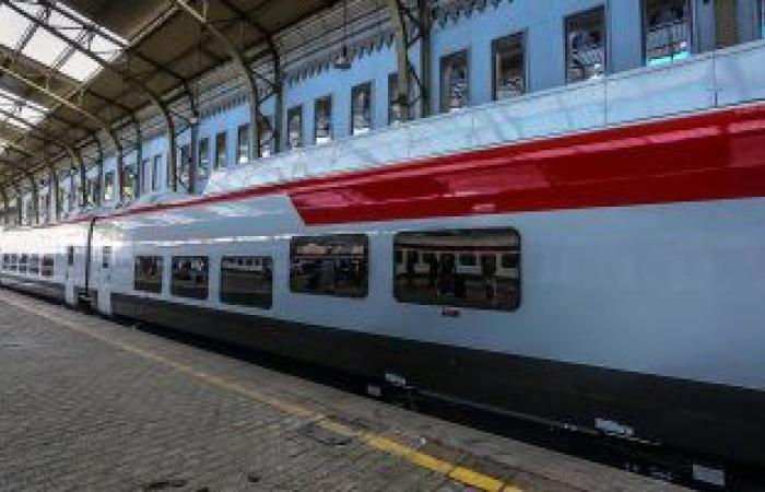 السكة الحديد توقع عقد تطوير نظم سكك القاهرة - بنى سويف بطول 125 كم