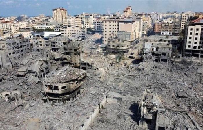 إسرائيل تعلن دخولها المرحلة الثالثة من حرب غزةالخميس 02/نوفمبر/2023 - 12:14 م
ينصب تركيز الجيش الإسرائيلي حاليًّا على قتال مسلحي حركة حماس في شمال غزة، لذا سيتحول هذا التركيز إلى الجزء الجنوبي من القطاع في مرحلة لاحقة.