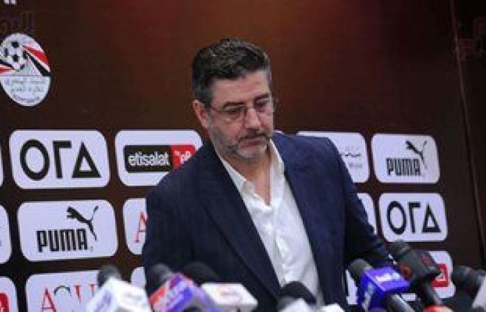 اتحاد الكرة يعرض على فيتوريا 300 ألف دولار لفسخ العقد والمدرب البرتغالي يرفض