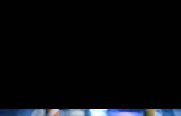 دينا فؤاد تتصدر تريند "إكس" للمرة الثانية بعد براءتها في الحلقة 17 من مسلسل "حق عرب"الخميس 28/مارس/2024 - 12:50 ص
تصدر اسم النجمة دينا فؤاد تريند موقع "إكس" تويتر سابقًا، واحتل هاشتاج "#دينا فؤاد" قائمة الأكثر تداولًا في مصر، وذلك عقب عرض أحداث الحلقة 17 من مسلسل "حق عرب". وتضمنت الحلقة براءة "حنان الغرباوي" تجسدها بحرفية دينا فؤاد، من تهمة ممارسة الأعمال المنافية للآداب، والتي دبرها لها "رباح أبو الدهب" يجسده
