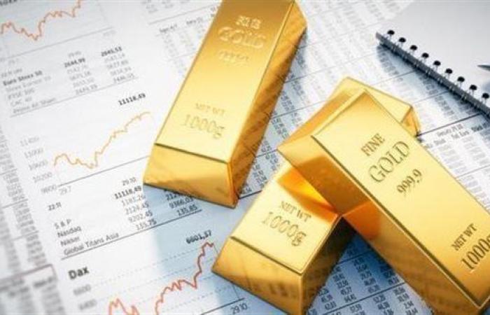 التوترات بين إيران وإسرائيل ترفع أسعار الذهب عالمياالثلاثاء 16/أبريل/2024 - 01:39 م
أسعار الذهب العالمية ، ارتفعت أسعار الذهب العالمية بحركة التداولات اليوم الثلاثاء مقتربة من المستوى القياسي المرتفع الذي سجلته الأسبوع الماضي ، حيث عززت المخاوف إزاء تصاعد التوترات الجيوسياسية
