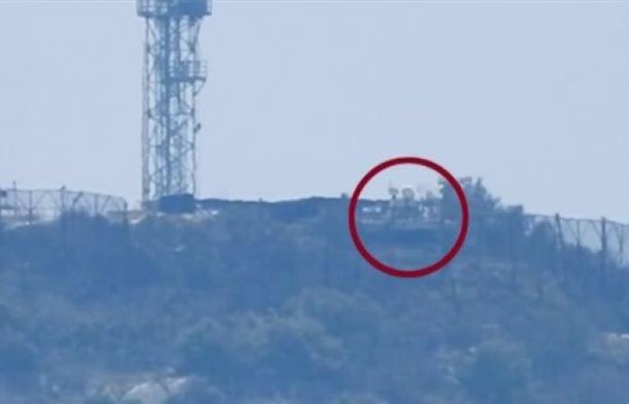 غارة إسرائيلية على بلدة علما الشعب جنوب لبنان (فيديو)الثلاثاء 16/أبريل/2024 - 05:50 م
كان قد أعلن حزب الله اللبناني، اليوم الثلاثاء، استهداف 6 مواقع للجيش الإسرائيلي في القطاعين الشرقي والغربي من جنوب لبنان.
