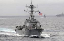 الحوثيون يعلنون استهداف سفينتين ومدمرتين أمريكيتين