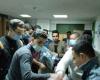 اتحاد طلاب جامعة سوهاج يوزع ١٠٠ بطانية على مرافقي حادث القطارين | صور
