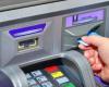 هل ستعود رسوم السحب من الماكينات ATM؟.. خبير اقتصادي يوضح