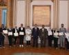 رئيس جامعة عين شمس يكرم 10 فائزين بجوائز مسابقة كونفشيوس عين شمس لتصميم الملصقات