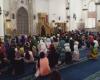عشرات الأطفال يقبلون على البرنامج الصيفى بمسجد الرحمن بالرحاب
