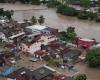 ارتفاع عدد ضحايا فيضانات جنوب البرازيل لـ37 قتيلاالجمعة 03/مايو/2024 - 11:53 م
لقي 37 شخصا على الاقل حتفهم، بينما لا يزال 74 آخرون في عداد المفقودين، جراء الفيضانات والسيول الناجمة عن الأمطار الغزيرة في ولاية ريو غراندي دو سول في جنوب البرازيل.