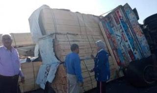 تعطل
      الحركة
      المرورية
      على
      طريق
      القاهرة
      الإسكندرية
      الزراعى
      بسبب
      انقلاب
      تريلا