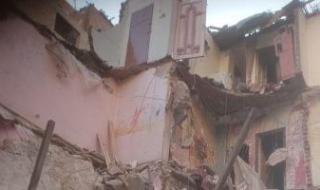 انهيار
      منزل
      من
      3
      طوابق
      خالى
      من
      السكان
      فى
      عين
      شمس..
      صور